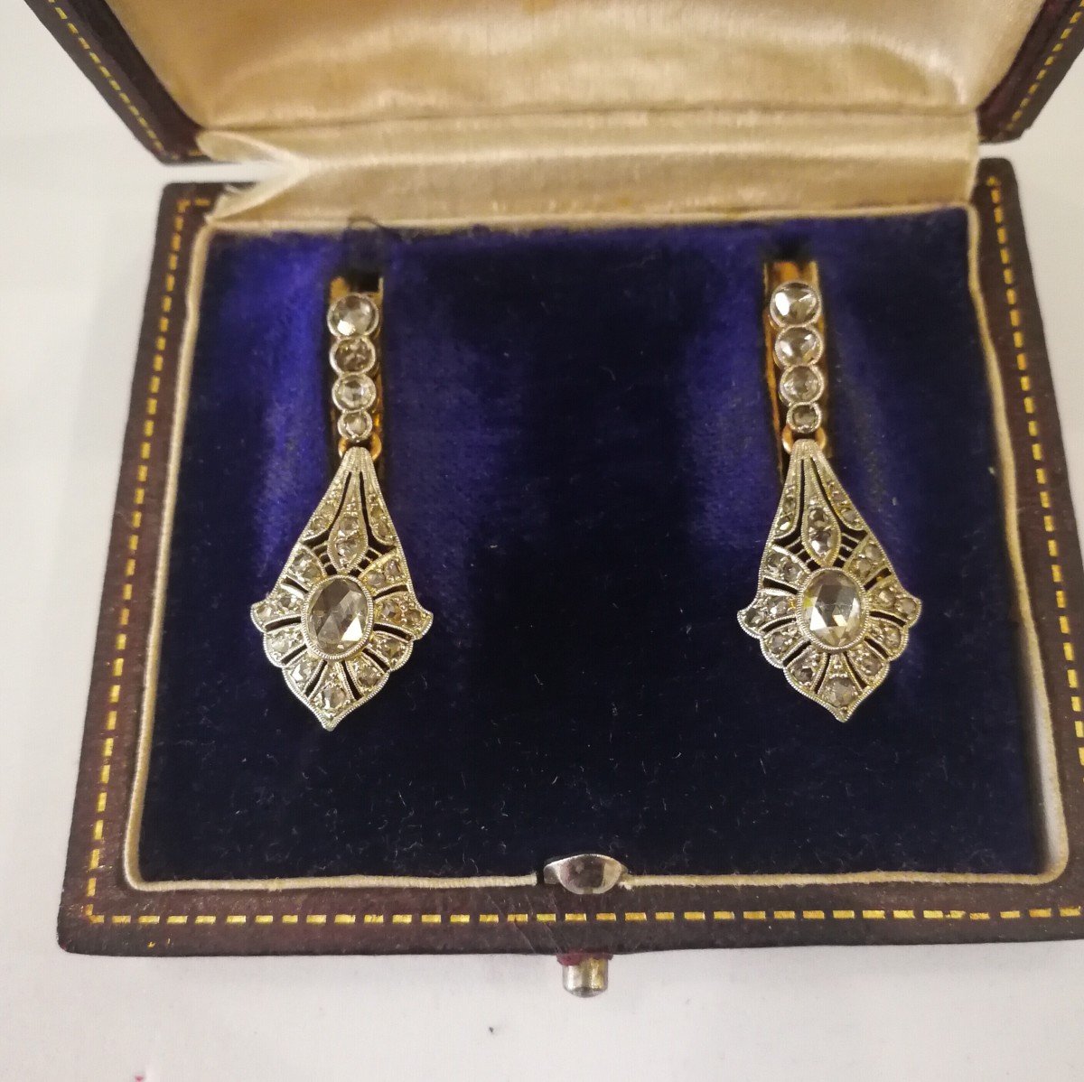 Boucles d'Oreilles Art Decò En Diamants, Or Et Platine Des Années 1920.-photo-2