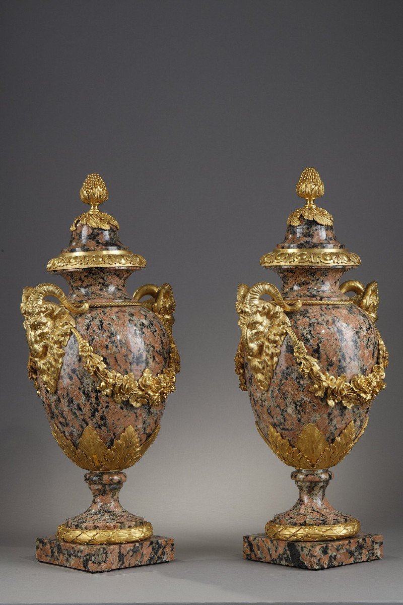 Pair Of Vases In Pink Granite And Gilt Bronze-photo-2