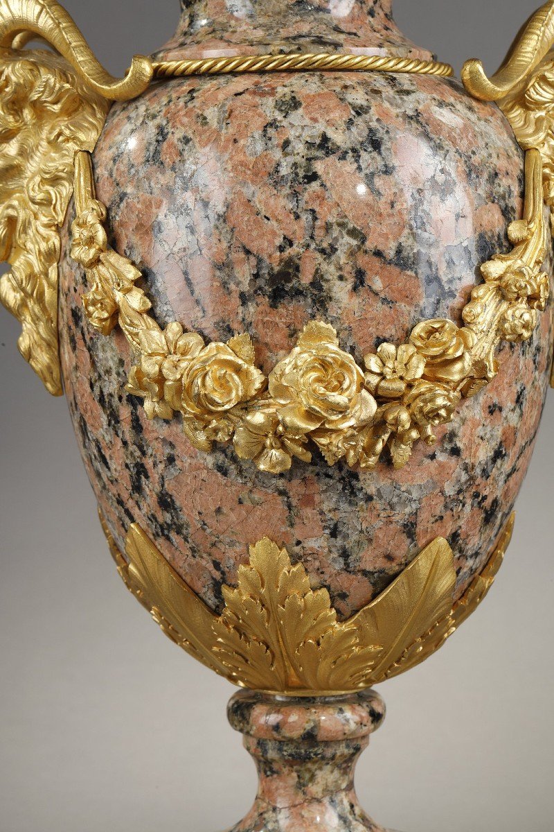 Pair Of Vases In Pink Granite And Gilt Bronze-photo-2