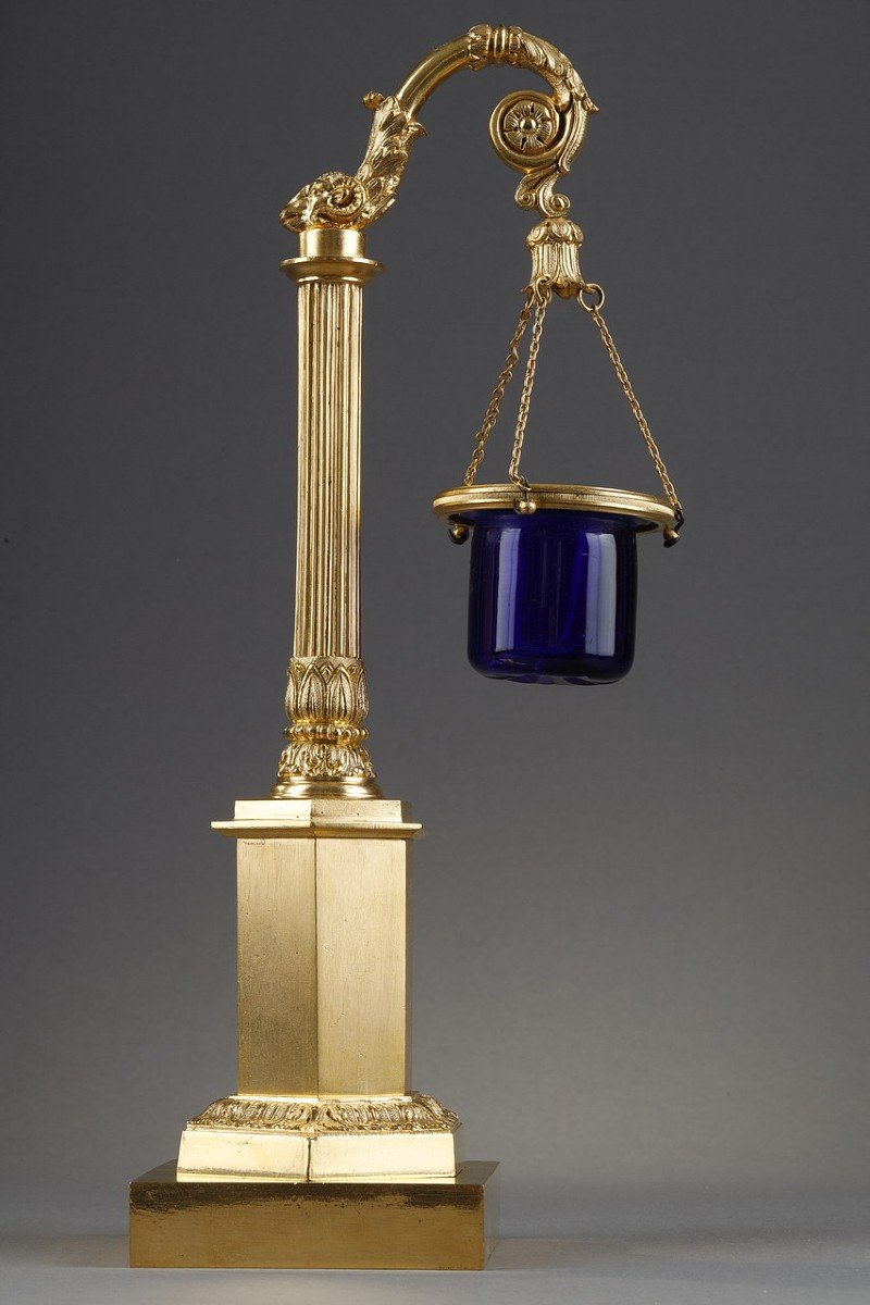 Veilleuse Bronze Doré Et Verre Bleu d'Epoque Restauration.