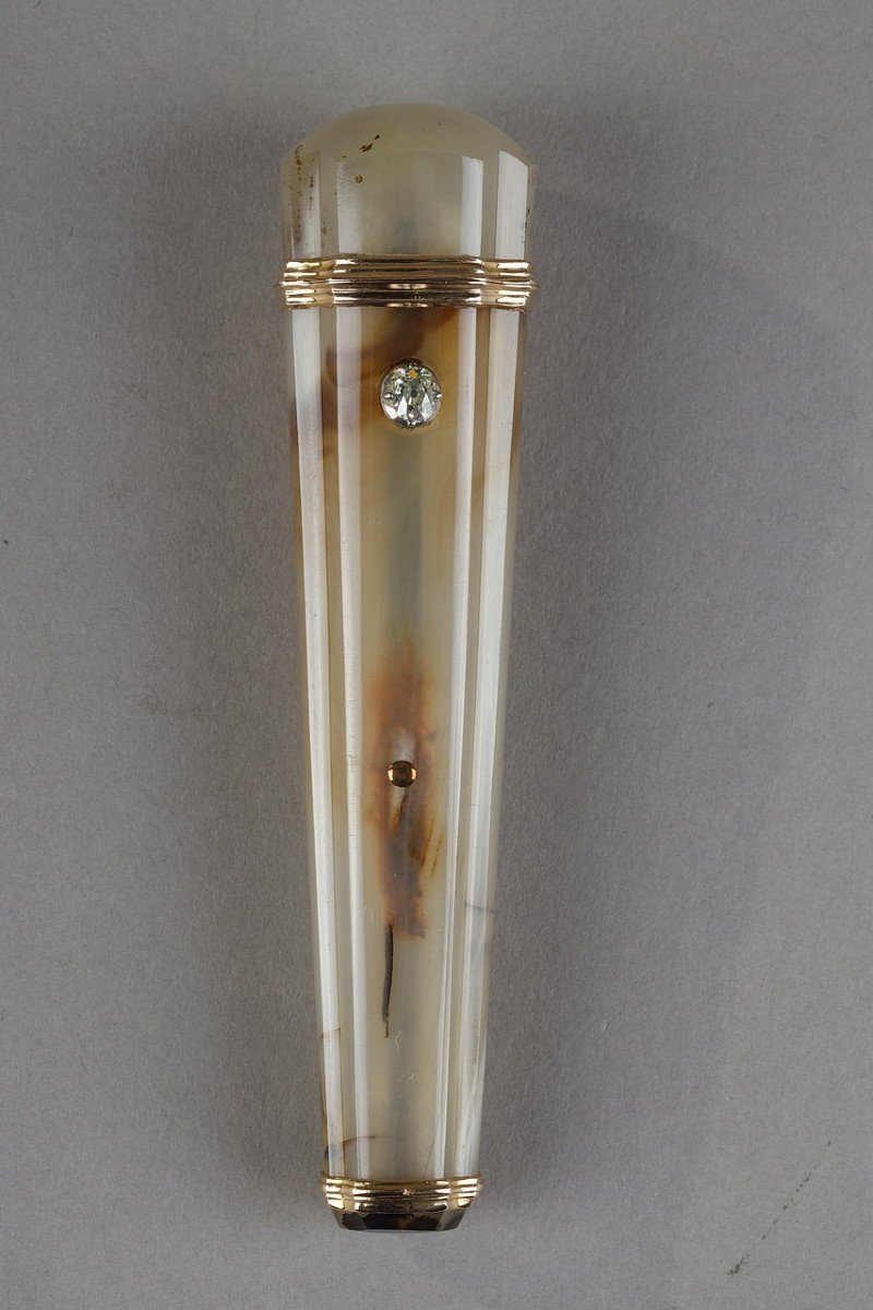Gold-mounted Agate Wax Case, 18th Century.