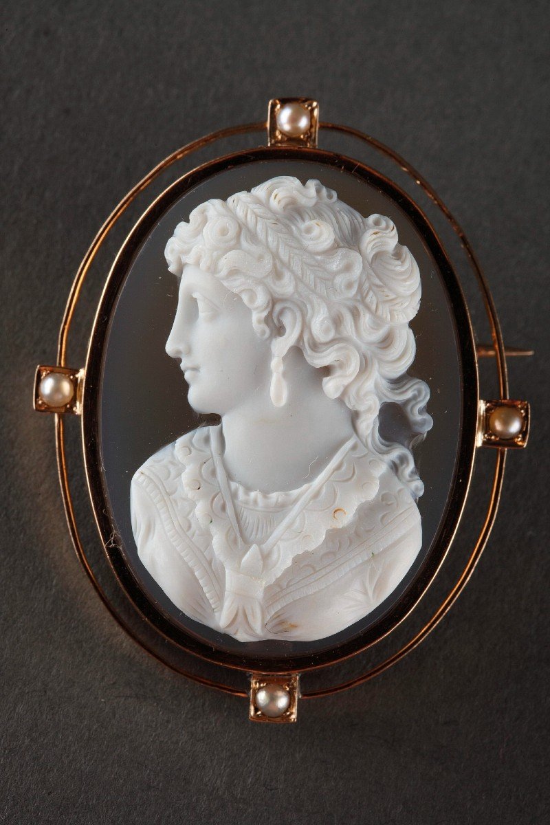 Cameo On Agate Profile Of A Woman And Her Gold Frame, Napoleon III