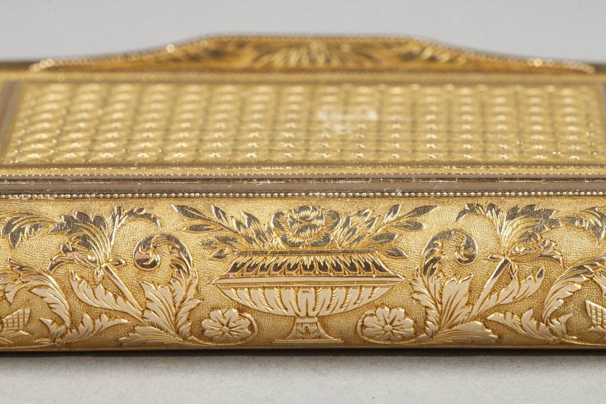 Une Tabatière Rectangulaire En Or, d'époque Restauration-photo-5