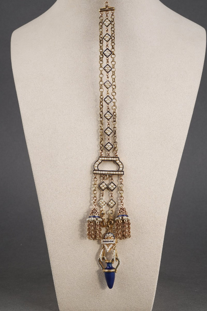 Chatelaine With Amphora In Gold, Enamel And Pearls, 19th Century