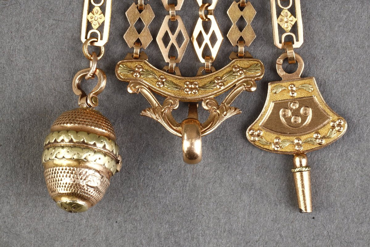 CHATELAINE EN OR DE LA SECONDE PARTIE DU XIX SIECLE-photo-3