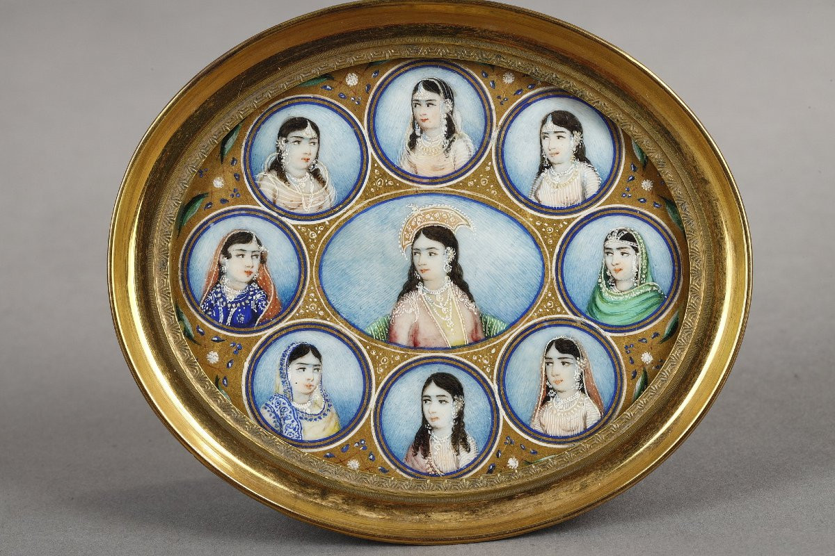 Two Miniature Portraits Of Indian Women And Men-photo-3