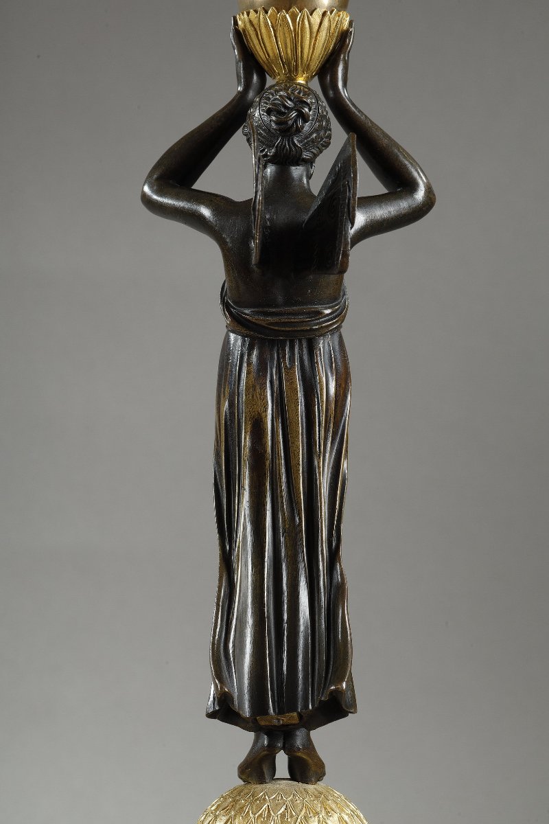 Paire de candélabres à figures féminines ailées, debut du XIX siècle-photo-6