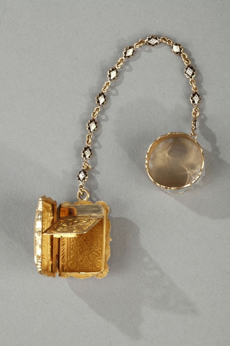 Mid-19th Century Gold Vinaigrette And Ring. -photo-2