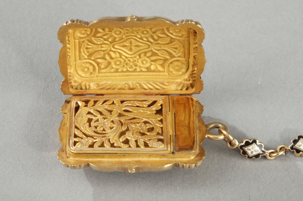 Vinaigrette En Or émaillé Et Bague. Circa 1840. -photo-2