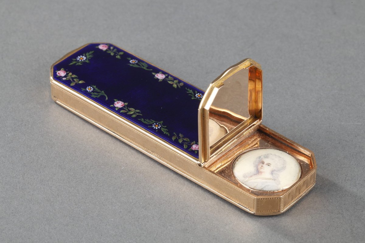 Enameled Gold Case With Miniature On Ivory – 19th Century 