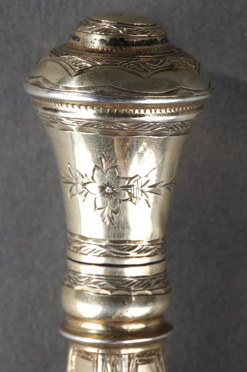 A Mid-19th Century Silver Mounted Glass Scent Bottle. -photo-2