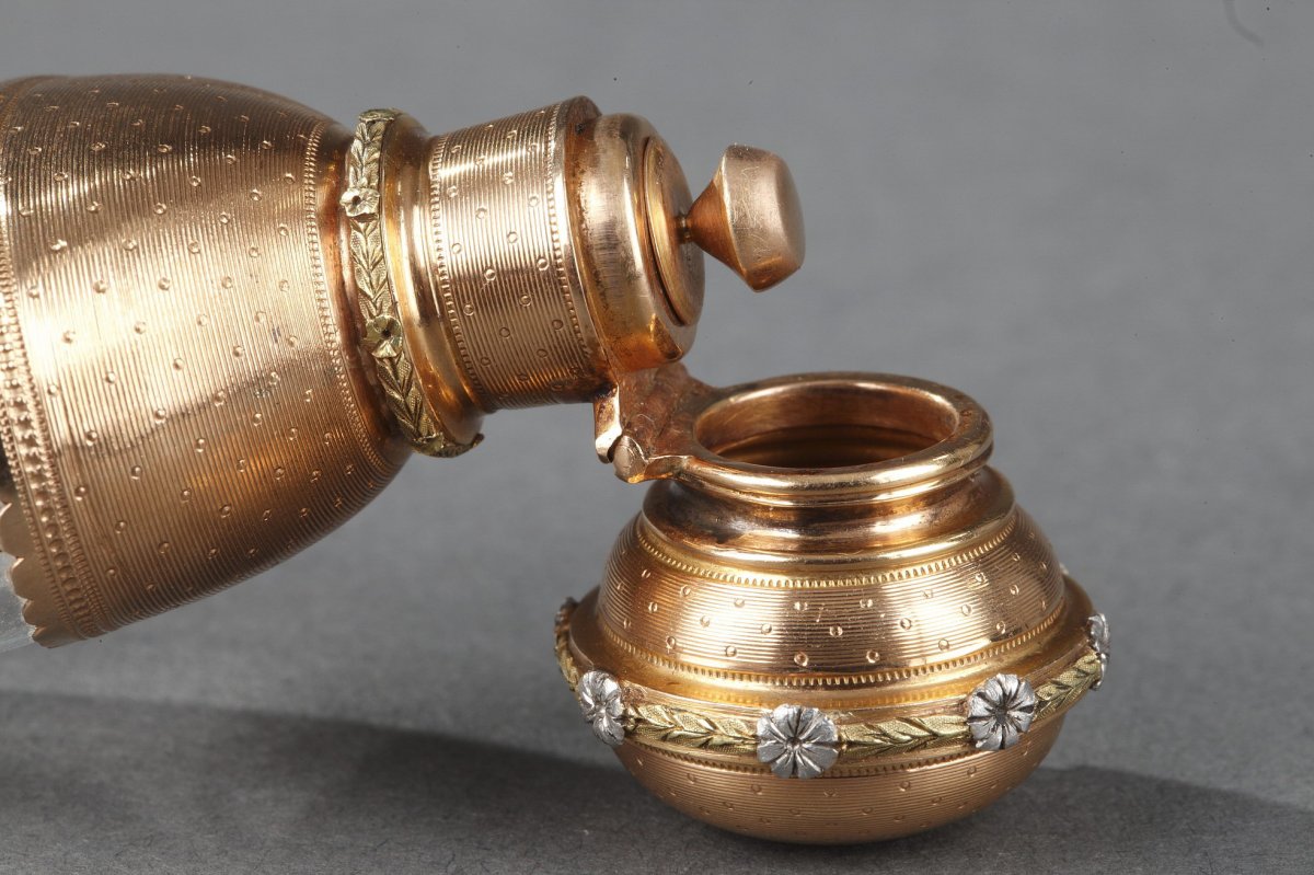 Crystal Flask With Gold. Late 19th Century. -photo-5