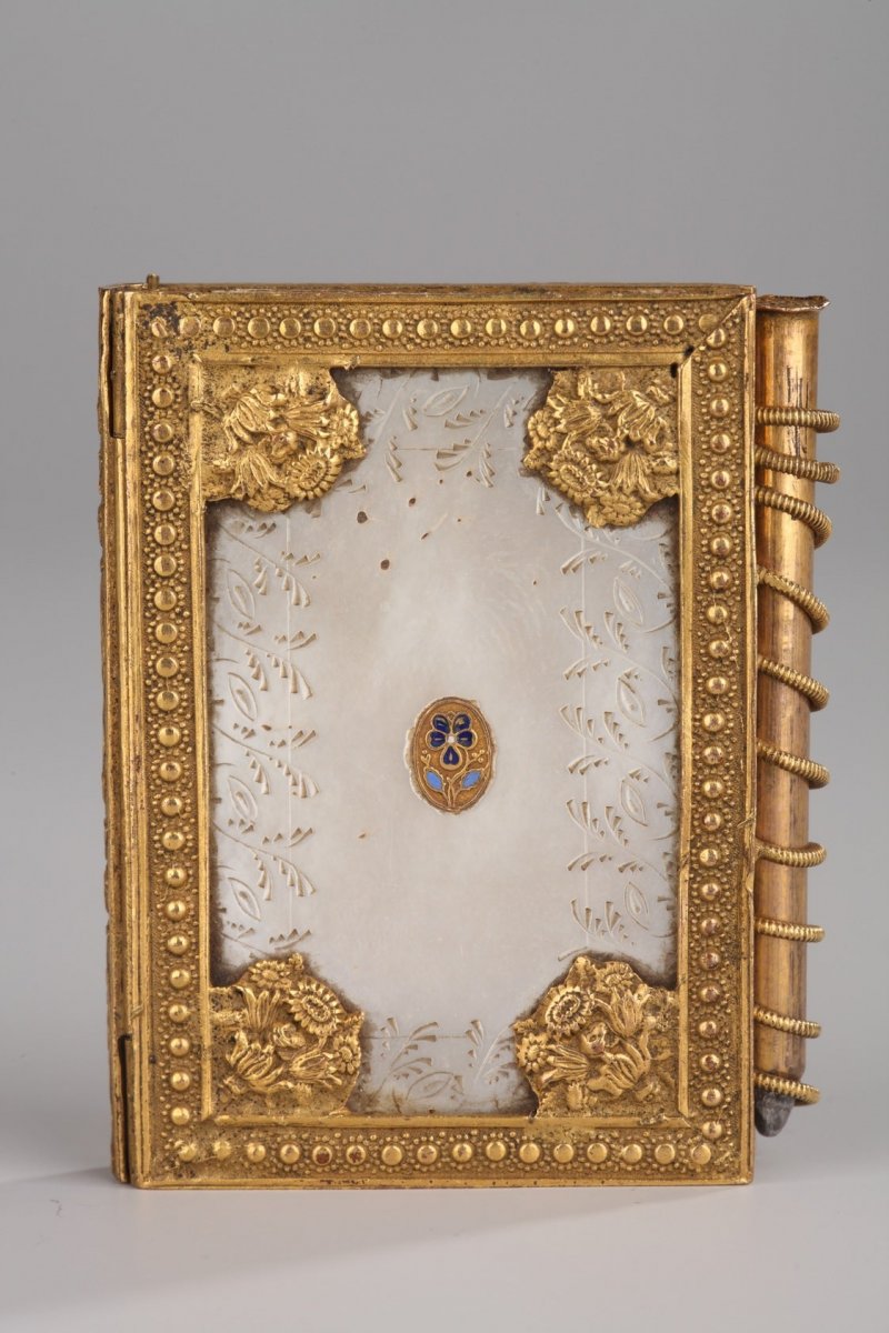 Charles X Dance Card In Mother Of Pearl And Bronze. Circa 1815-1830. 