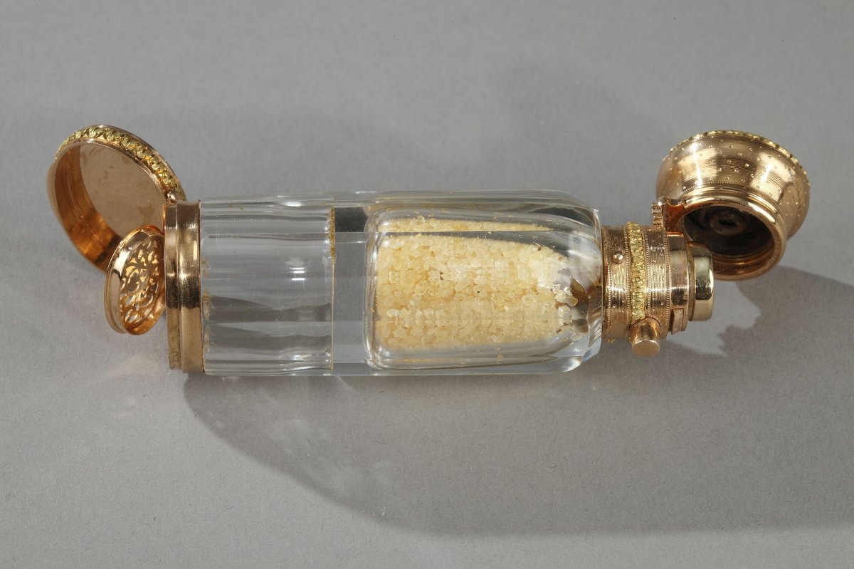 An Victorian Gold Double-ended Crystal Scent Bottle. -photo-4