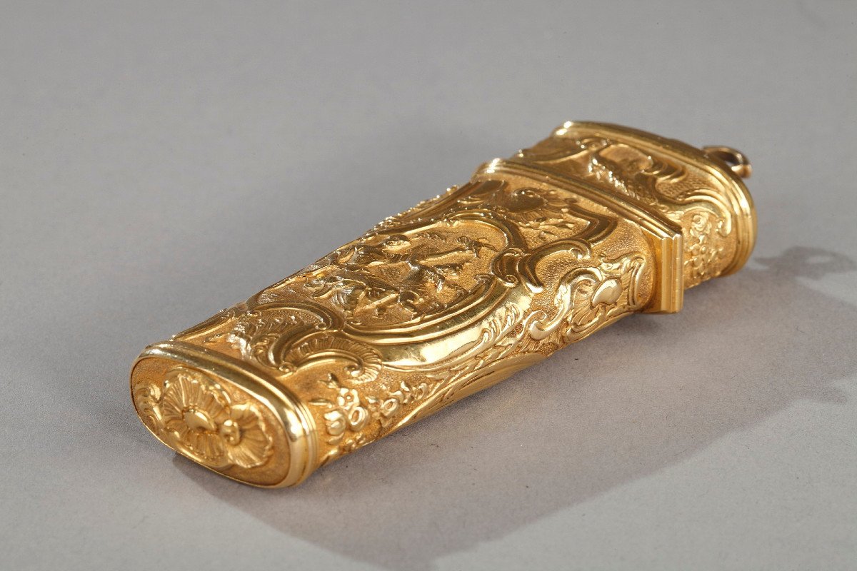 French Mid-18th Century Gold Necessaire. -photo-2