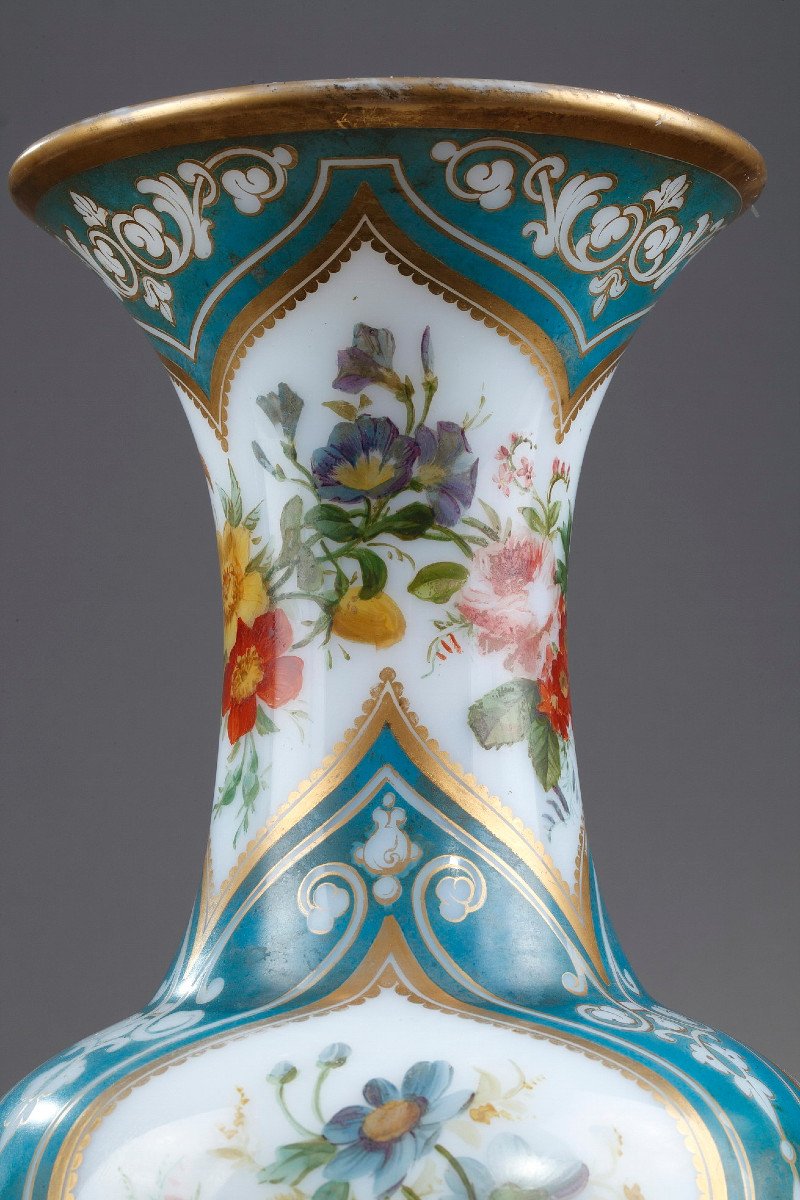 Vase En Opaline. Période Restauration. -photo-3