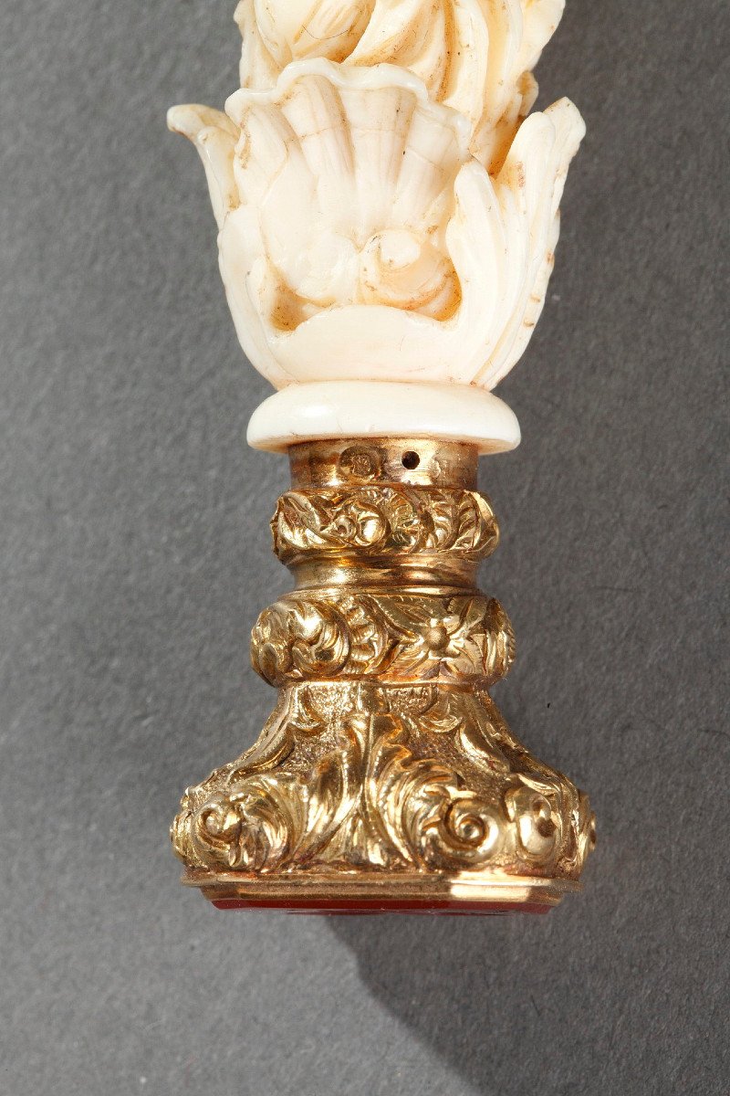 A Dieppe Ivory Desk Seal With Gold And Agate. Mid-19th Century. -photo-4