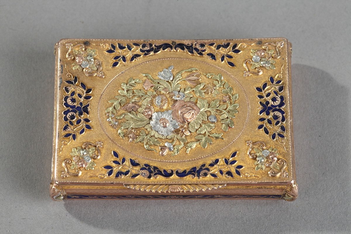 Early 19th Gold And Enamel Box. Swiss Work -photo-2