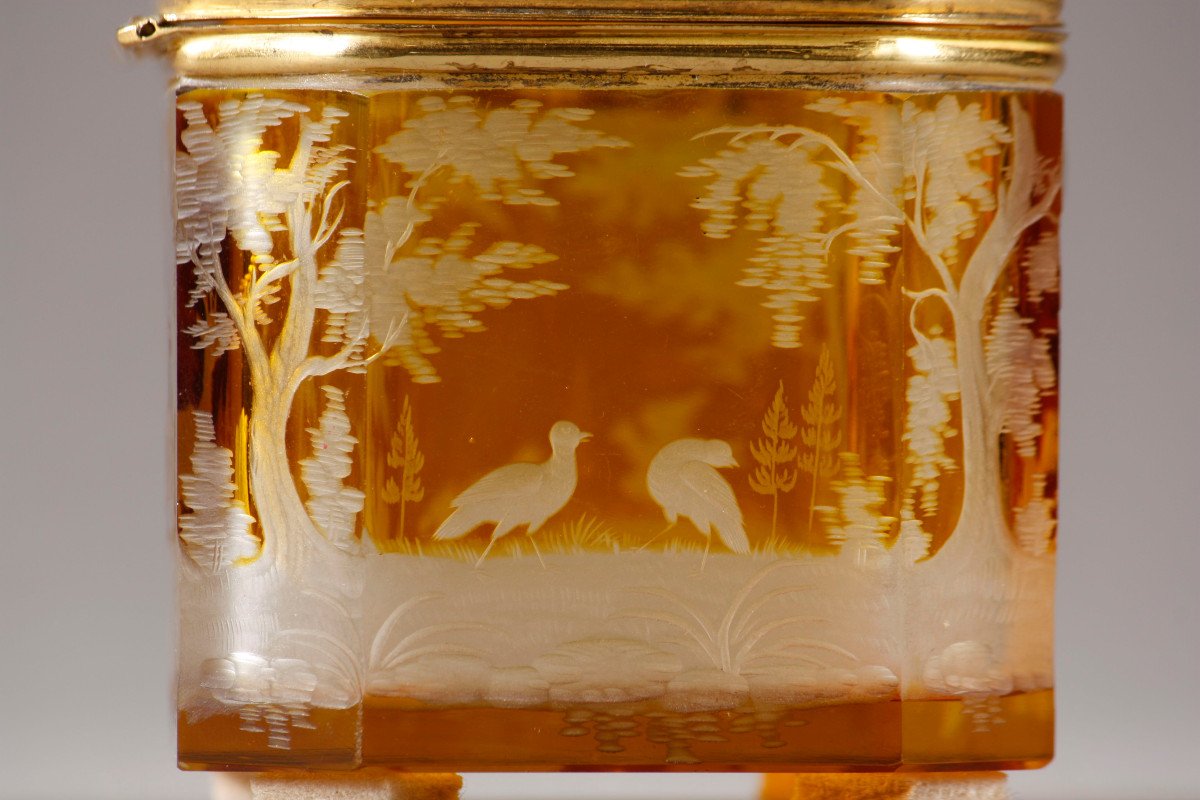 Coffret En Verre De Bohème Ambre. Décor Cynégétique. XIXème Siècle. -photo-4