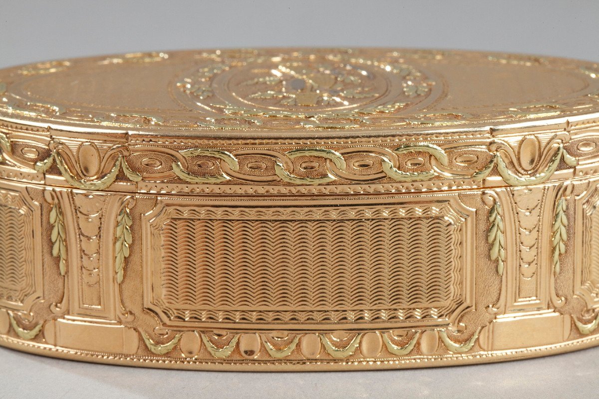 Louis XVI Gold Snuff Box. 1780. -photo-3