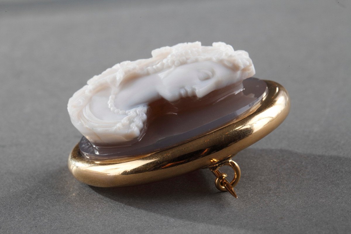 A 19th Century Cameo Brooch.-photo-2