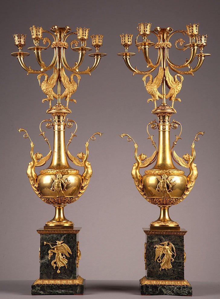 Paire De Candélabres En Bronze Dore Et Marbre Vert. Epoque Directoire. 