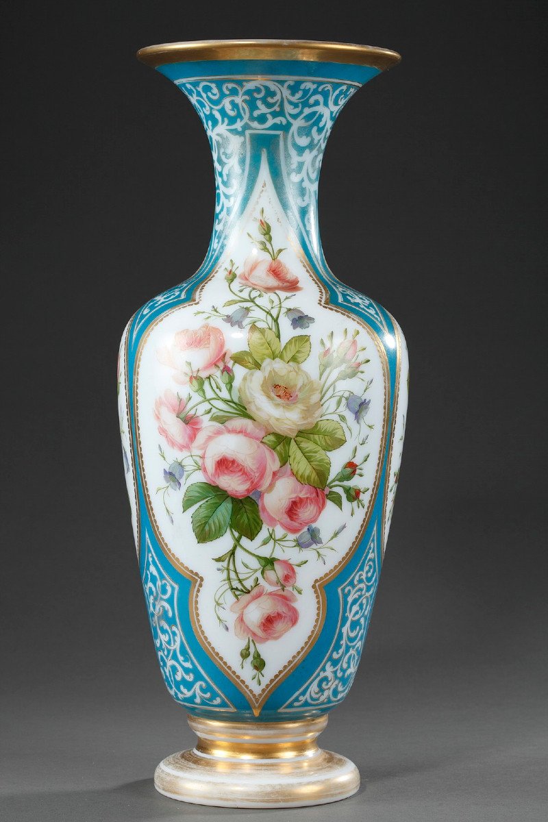 Paire De Vases En Opaline à Décor De Roses. Milieu Du XIXème Siècle. -photo-2