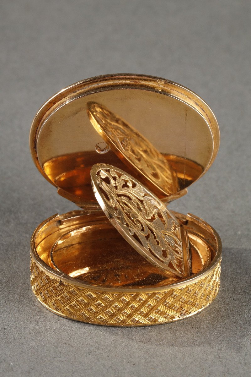 Vinaigrette En Or Et Micro-mosaïque. Début Du XIXème Siècle. Atelier Antonio Aguatti. -photo-4