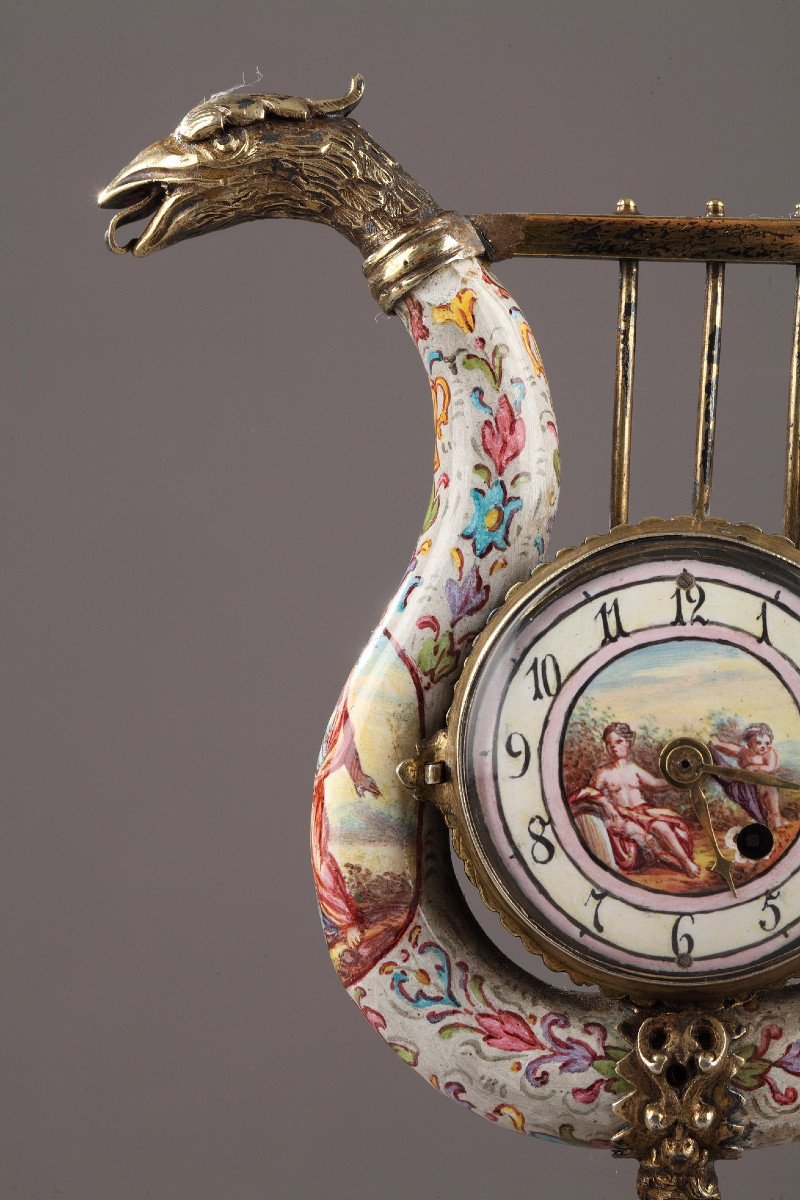 Silver And Enamel Clock – 19th Century Vienna. -photo-2