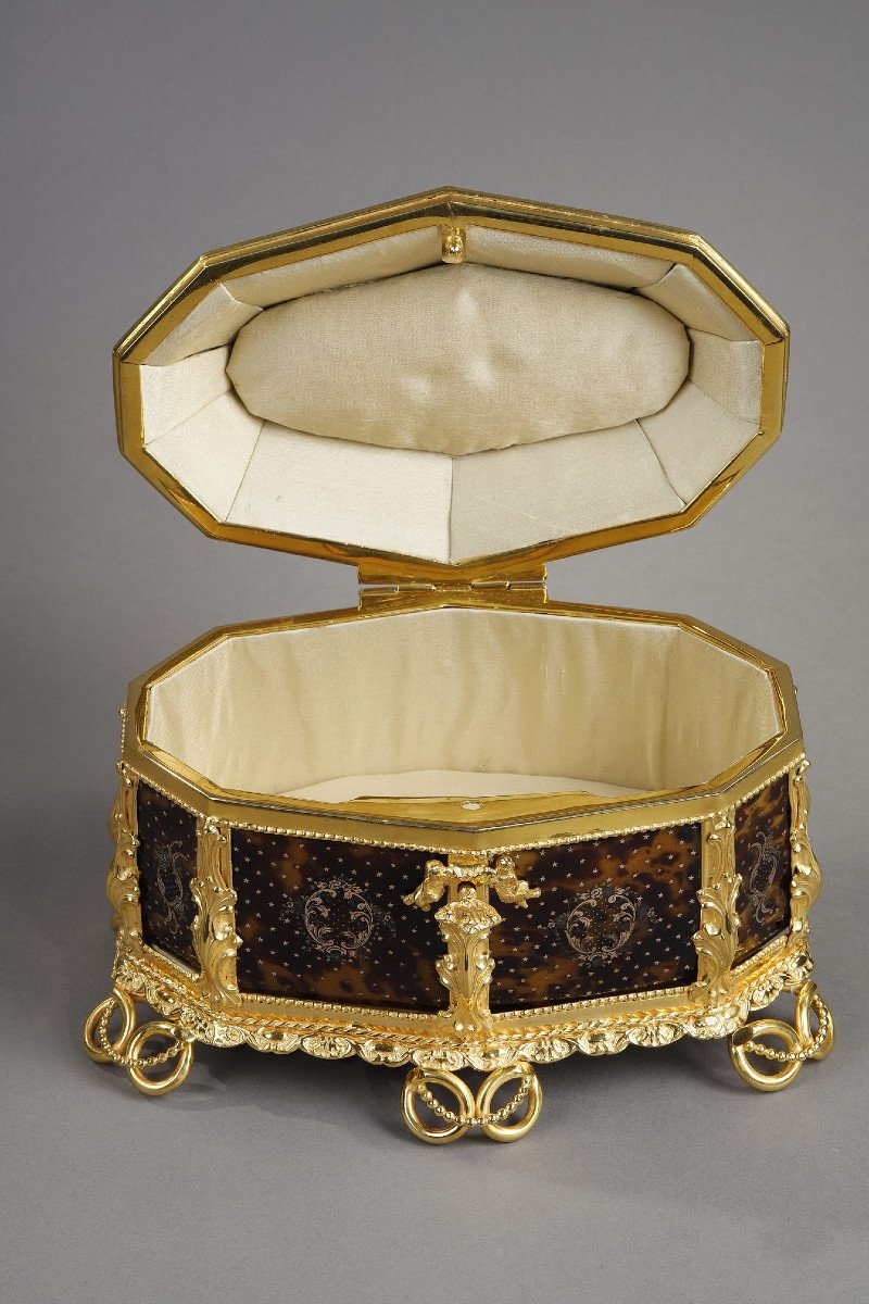 Mid-19th Century Jewellery Box Ormolu Mounted With Tortoiseshell And Gold. -photo-6