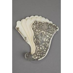 Mid-19th Century Dance Card In Silver And Ivory. 