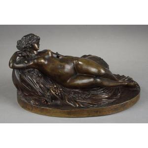 Bronze Bacchante  "femme Allongée", XIX siècle