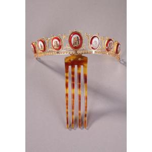 14-carat Gold Tiara Comb Set With Seven Oval Micomosaic Medallions. This Tiara Comb