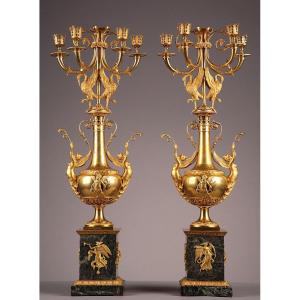 Paire De Candélabres En Bronze Dore Et Marbre Vert. Epoque Directoire. 