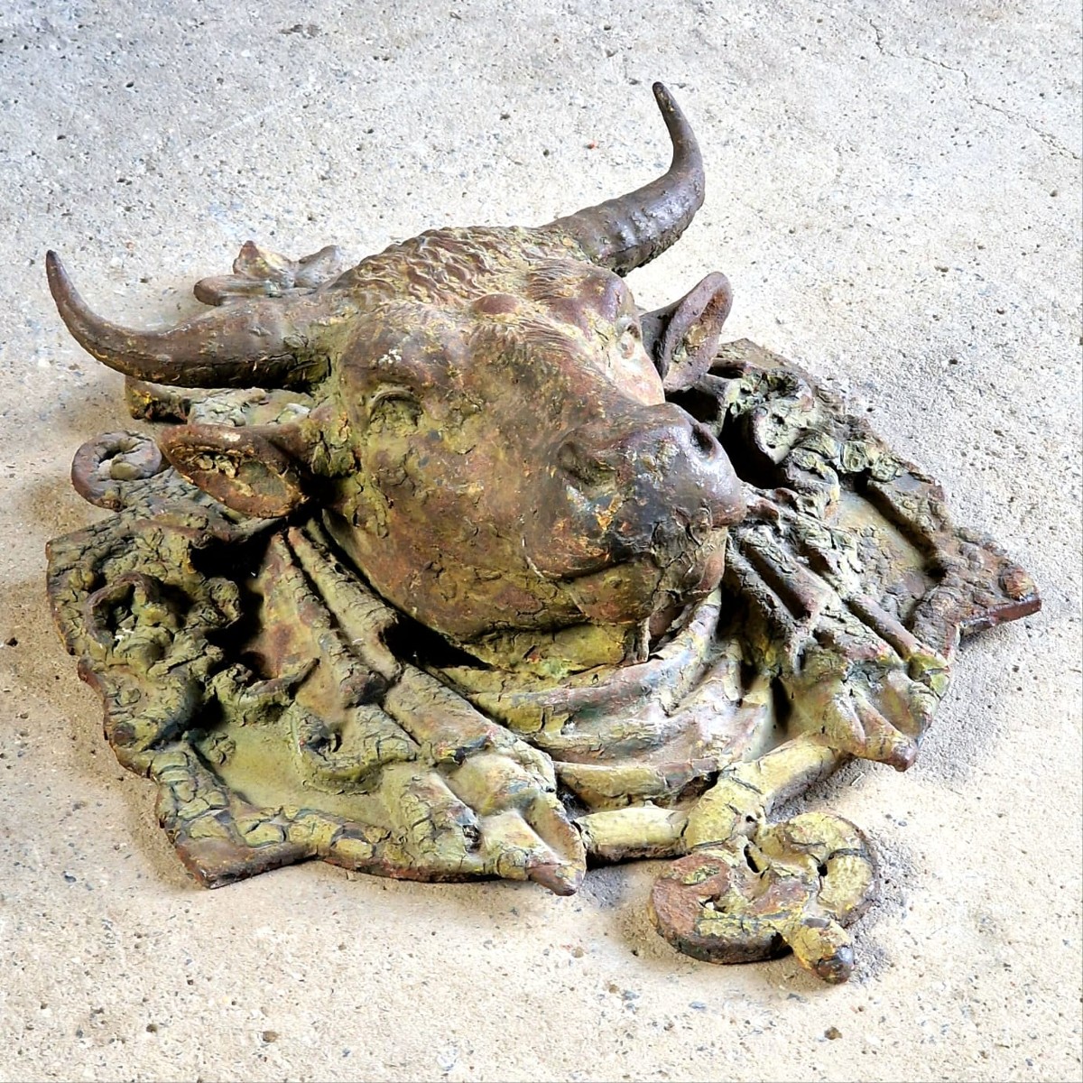 Cast Iron Bull's Head-photo-1