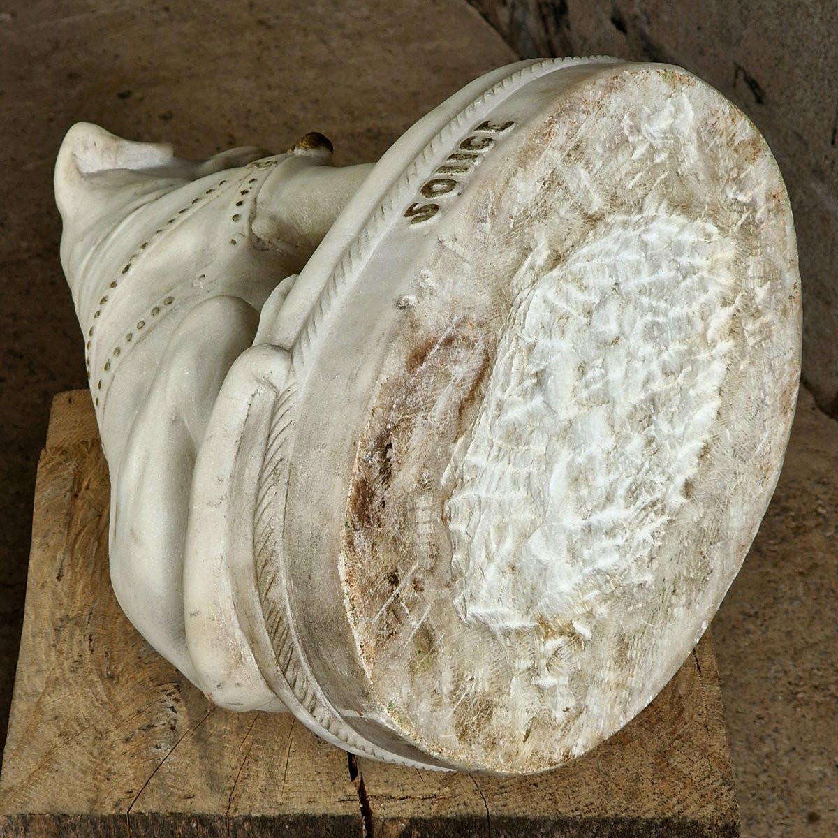 Marble Dog Sculpture-photo-3