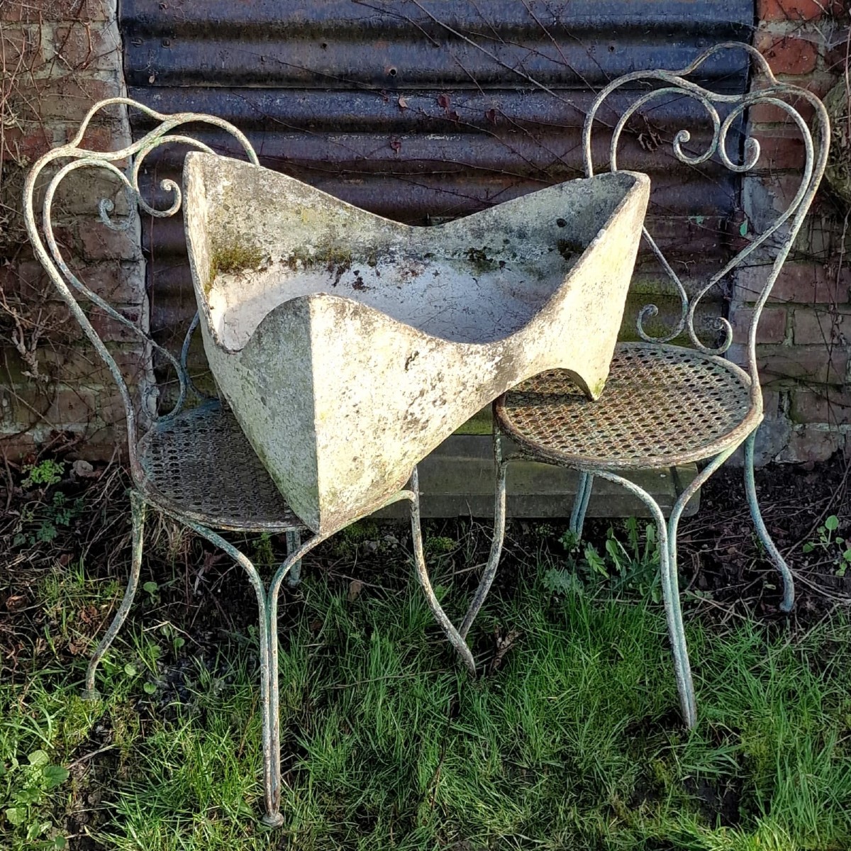 Willy Guhl Tooth Planter-photo-1