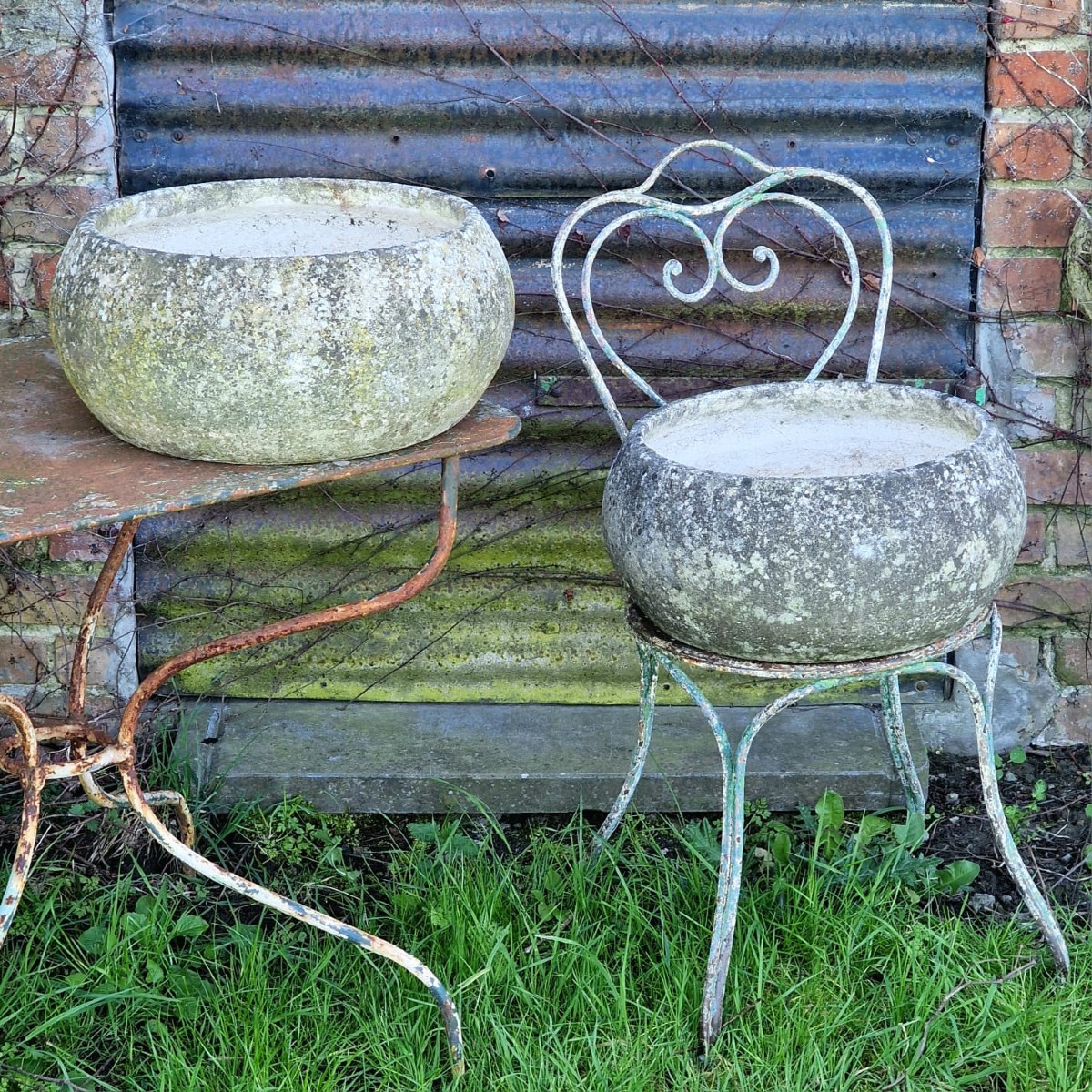 Paire de jardinières basses rondes-photo-1