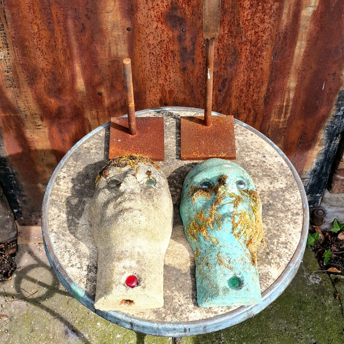 2 têtes en pierre reconstituée-photo-6