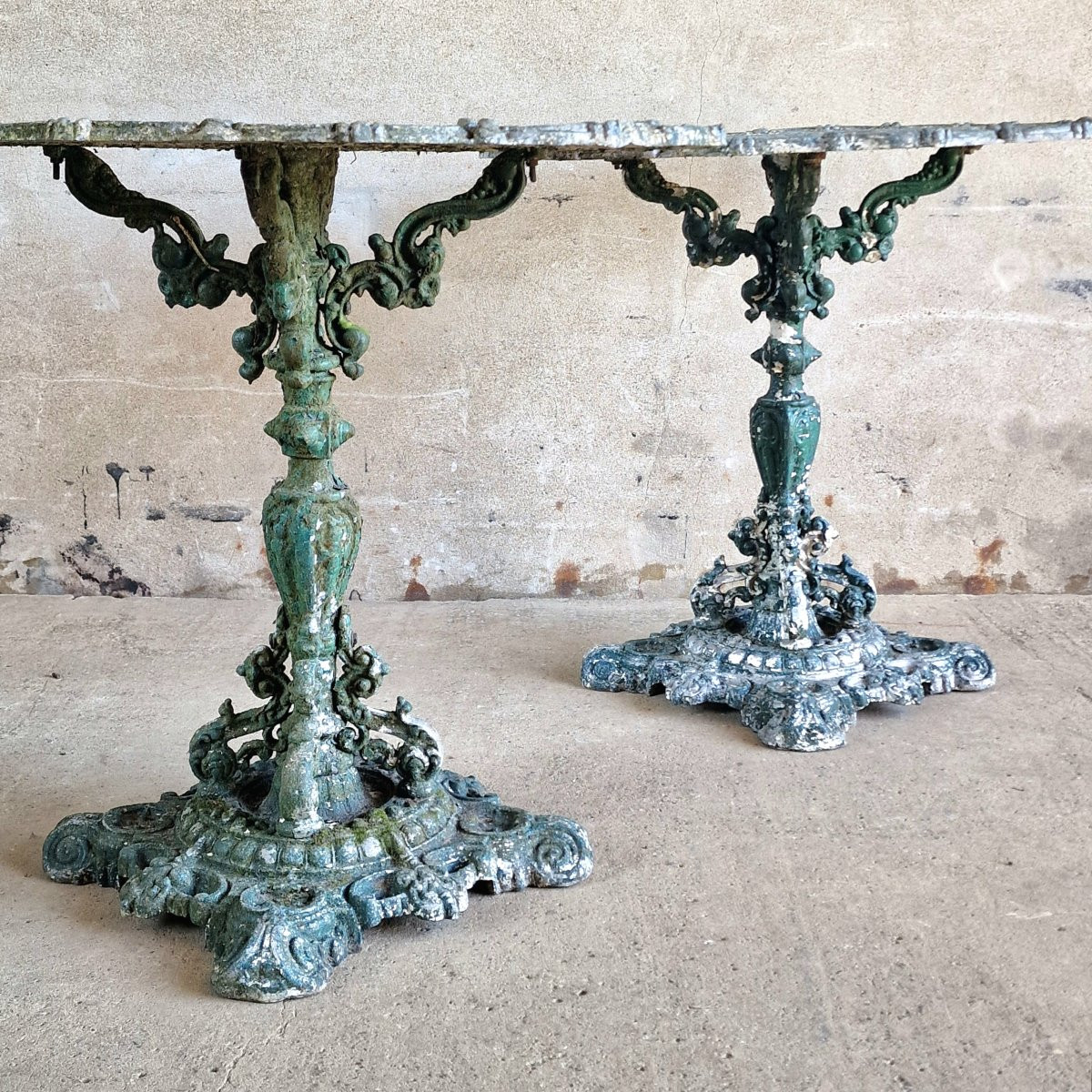 Pair Of Zodiac Tables In Cast Alloy-photo-1