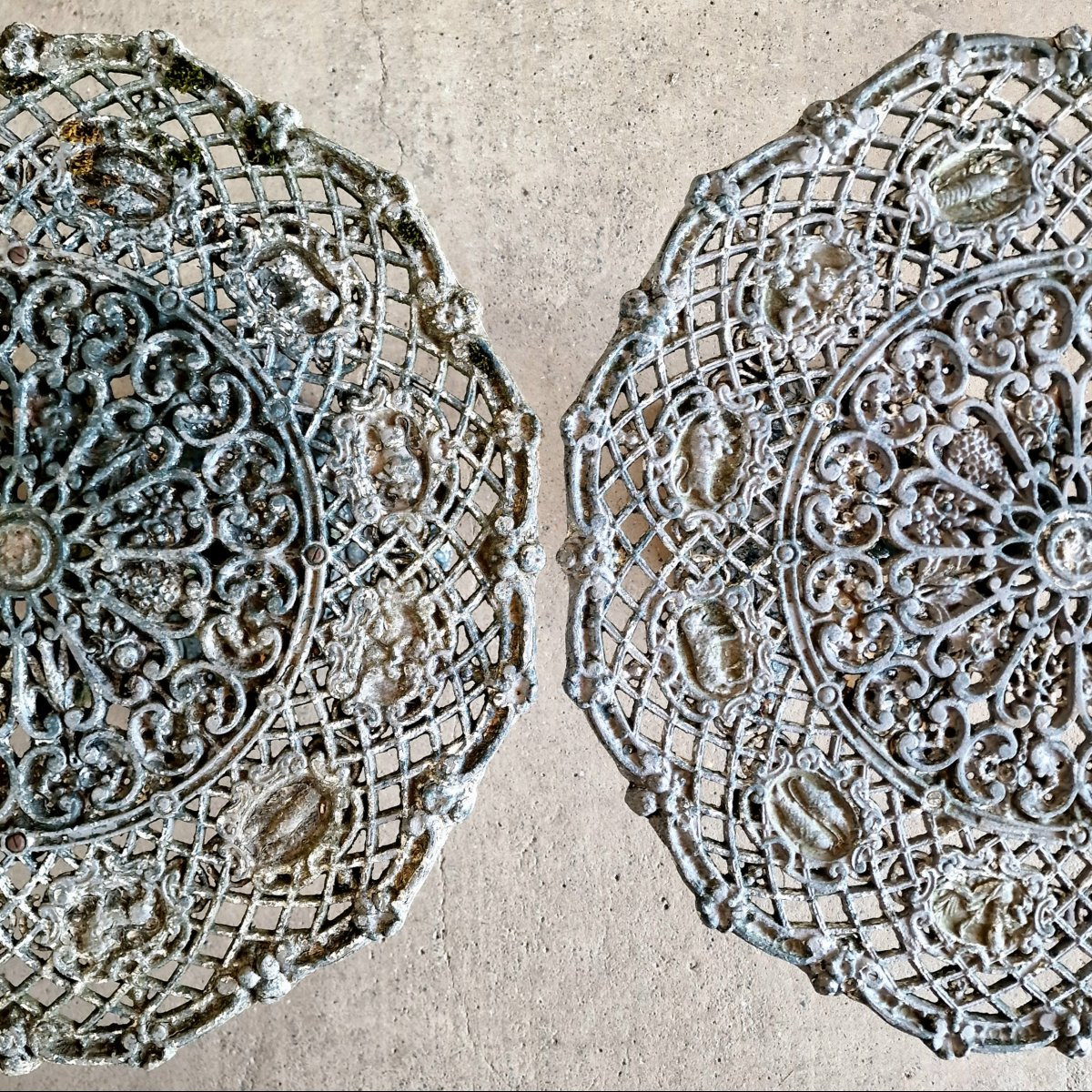 Pair Of Zodiac Tables In Cast Alloy-photo-7