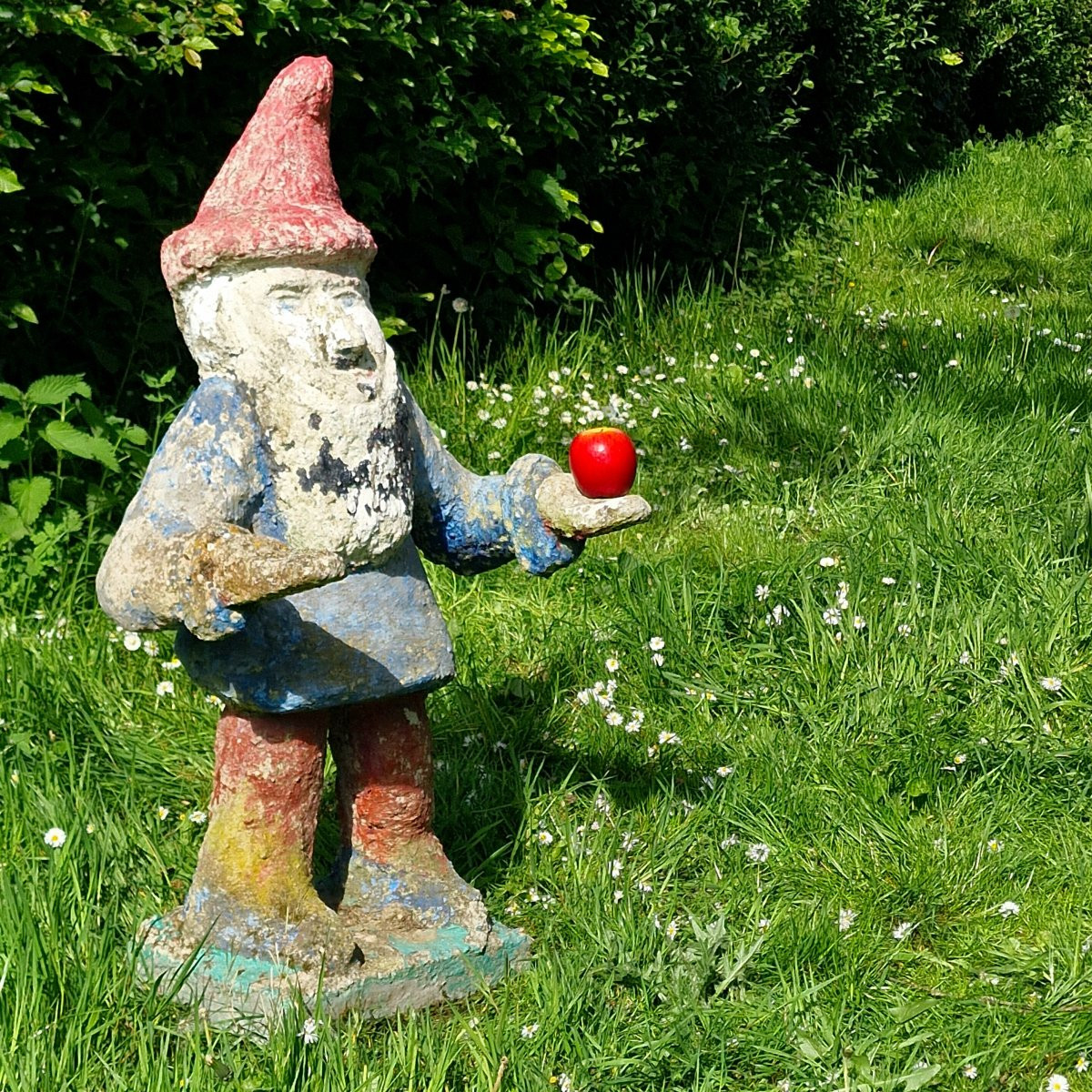 Grand gnome en pierre reconstituée-photo-1