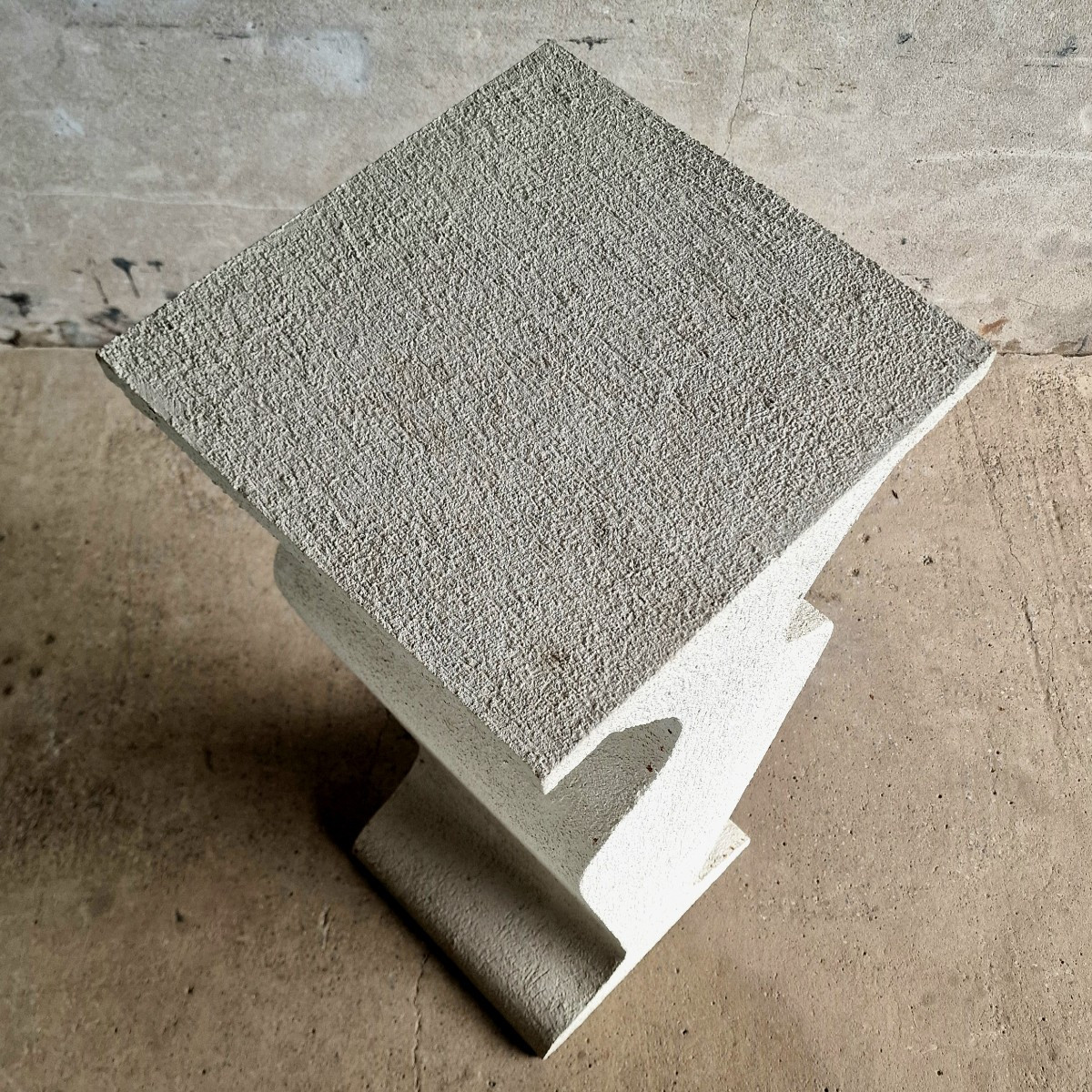 Socle forme d'amphore-photo-3