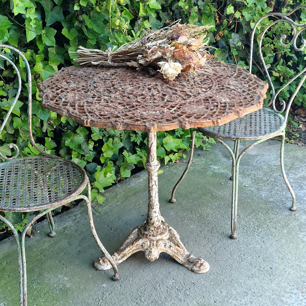Cast Iron Zodiac Table