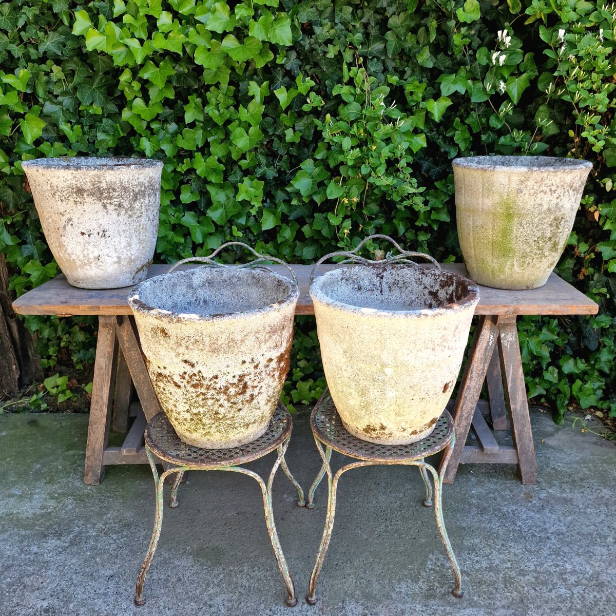4 Round Planters