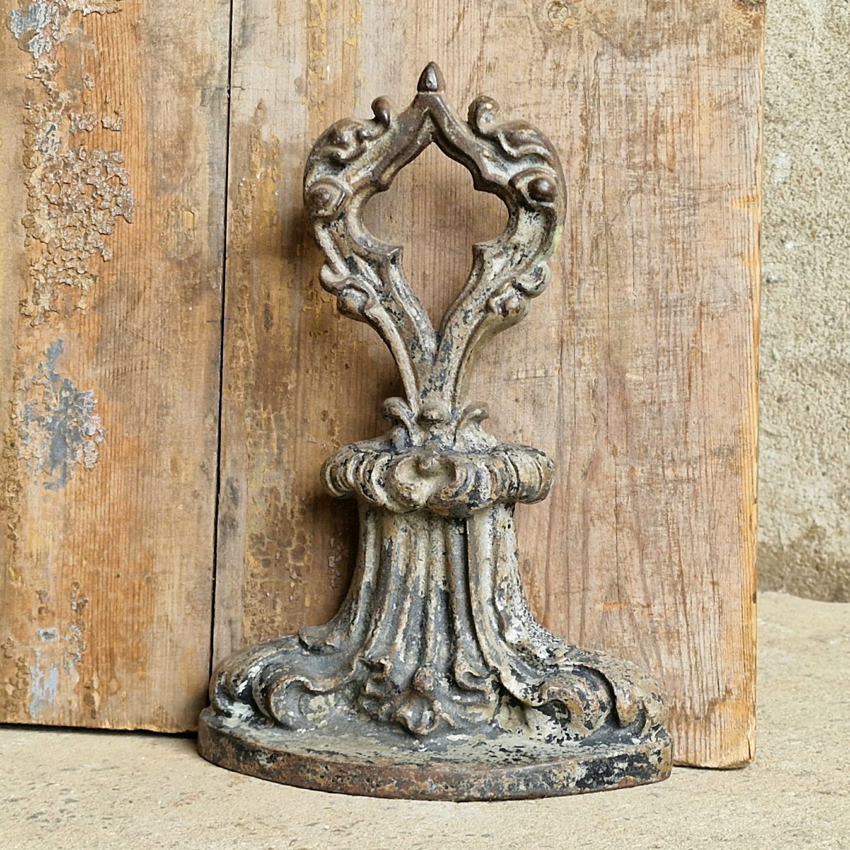 Gratte-bottes et arrêt-porte en fonte-photo-2