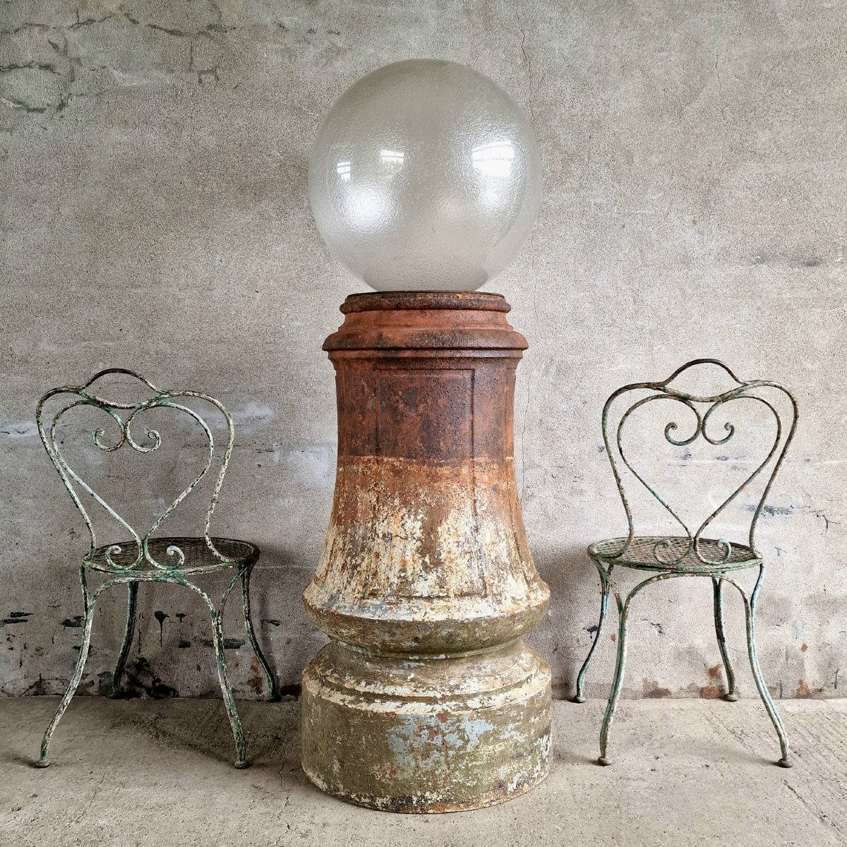 Colonne/socle en fonte