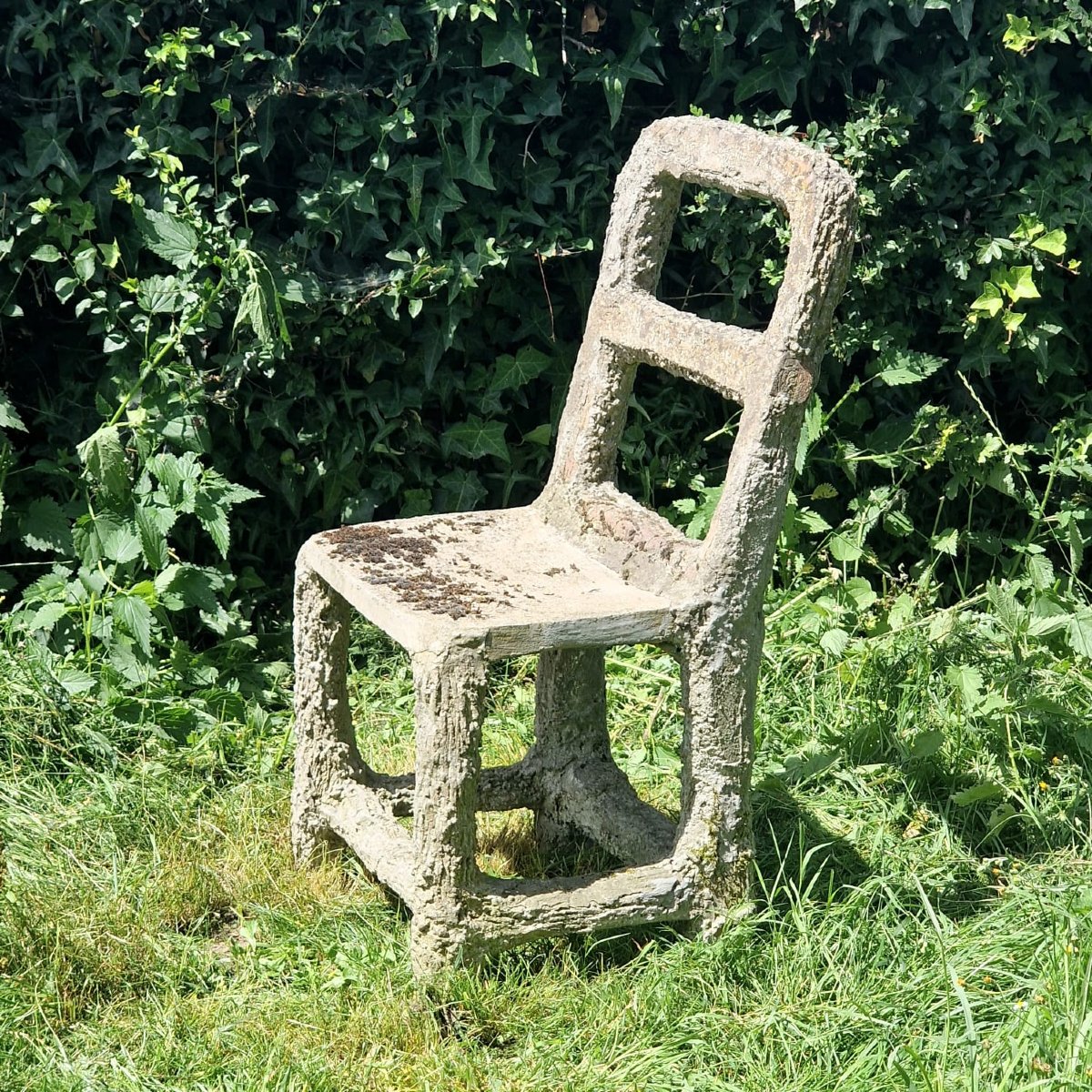 Chaise en faux bois-photo-3