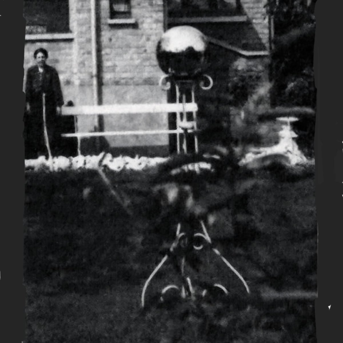 Witch Ball On Stand-photo-1