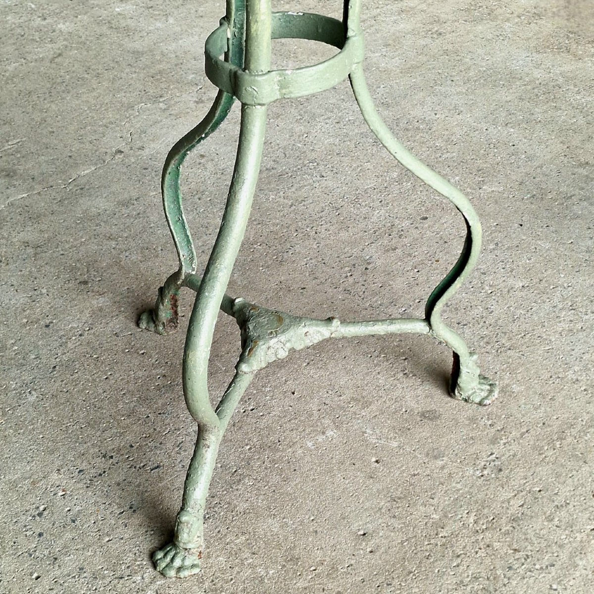 Arras Garden Table-photo-2